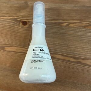 Style spray by nature lab Tokyo